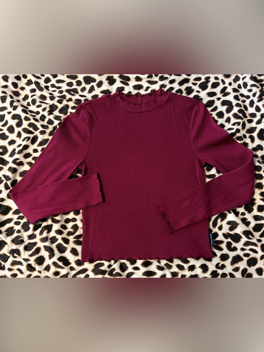 ✨Tom Tailer Cropped Long-Sleeve✨